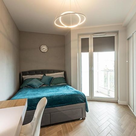 B&W Luxurious Apartment In The Center Of Wrocław Buitenkant foto
